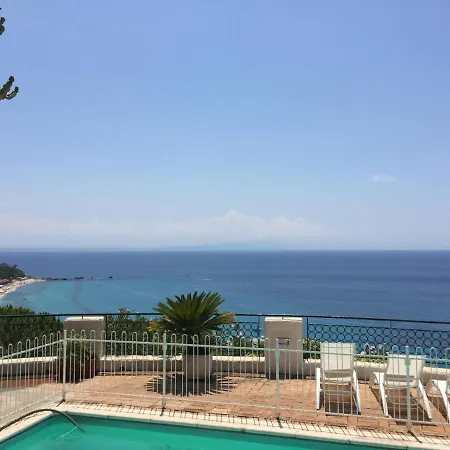 Villa Lodovina *